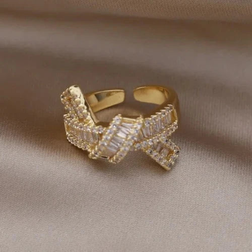 Luxury CZ Bow Cocktail Ring