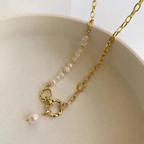 Luxury O - Chain Pendant Pearl Necklace - SHExFAB